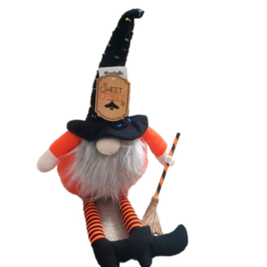 HALLOWEEN 🎃 exclusive Gnome 🤪 nwt